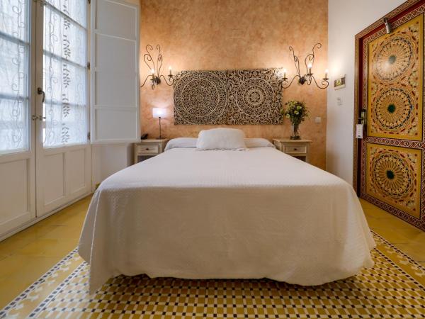 Hotel Argantonio : photo 1 de la chambre chambre double ou lits jumeaux avec balcon