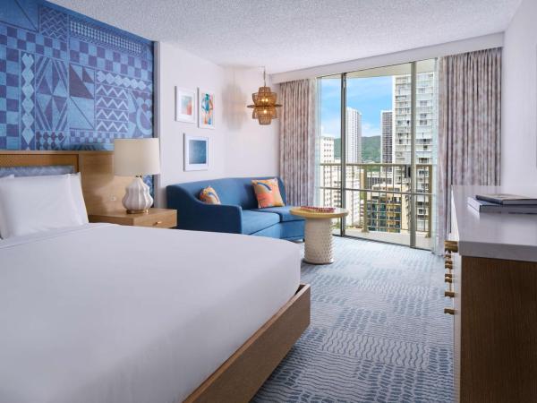 OHANA Waikiki East by OUTRIGGER : photo 1 de la chambre hébergement lit king-size - vue sur waikiki