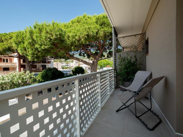 Hôtel La Ménado : photo 7 de la chambre chambre double ou lits jumeaux supérieure - vue sur mer