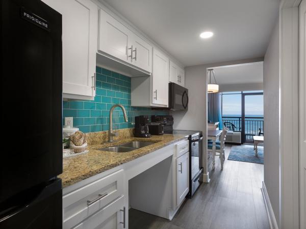 Grande Cayman Resort : photo 2 de la chambre oceanfront king suite handicap accessible