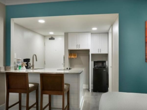 Grande Cayman Resort : photo 3 de la chambre resort view deluxe king room