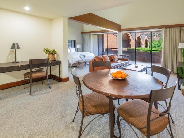 The Lodge at Ventana Canyon : photo 6 de la chambre suite lit king-size