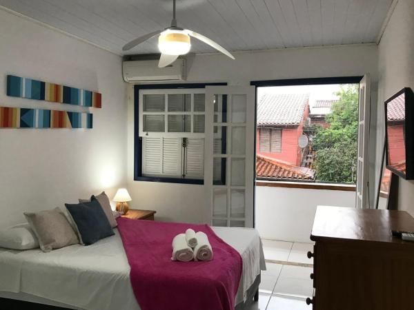 Brothers Suites Centro Búzios : photo 4 de la chambre chambre triple avec balcon