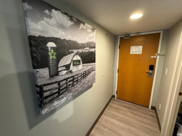 Extended Stay America Premier Suites - Portland - North : photo 8 de la chambre chambre lit king-size - non-fumeurs