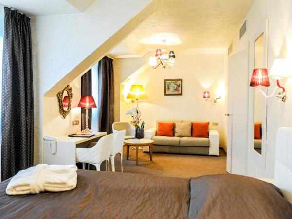 Myo Hotel Mysterius : photo 2 de la chambre suite junior avec lit d'appoint - vue sur ville