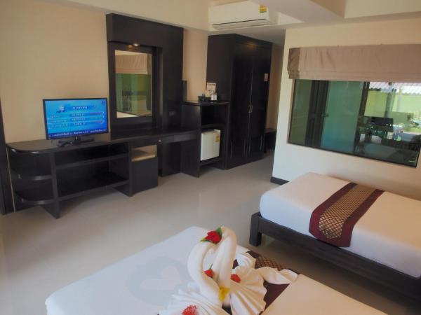Koh Chang Bailan Beach Resort : photo 4 de la chambre chambre junior - lits jumeaux
