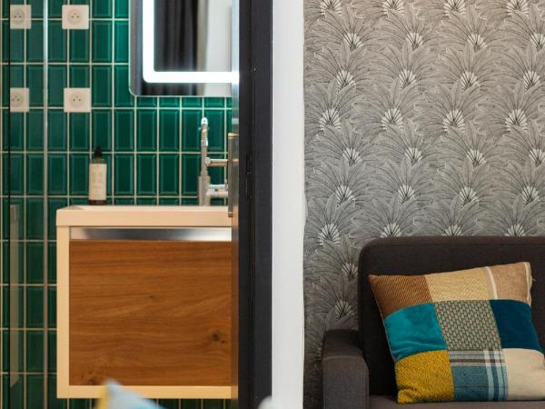 Hotel La Pietra Restaurant & Spa : photo 4 de la chambre suite junior avec terrasse et vue sur la mer