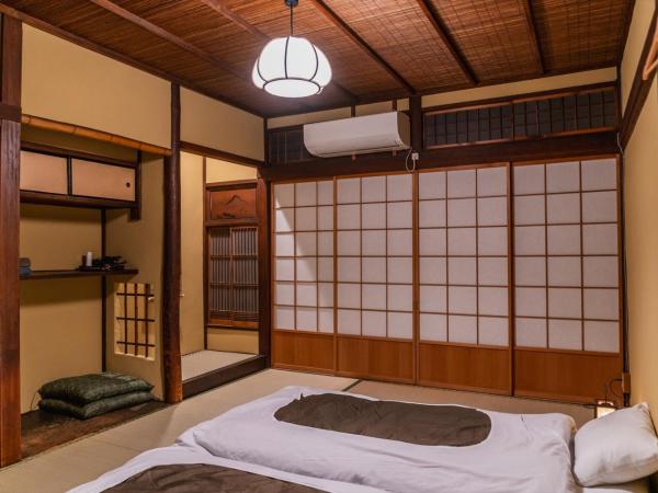 Guest House Hitsujian : photo 4 de la chambre chambre lits jumeaux avec balcon