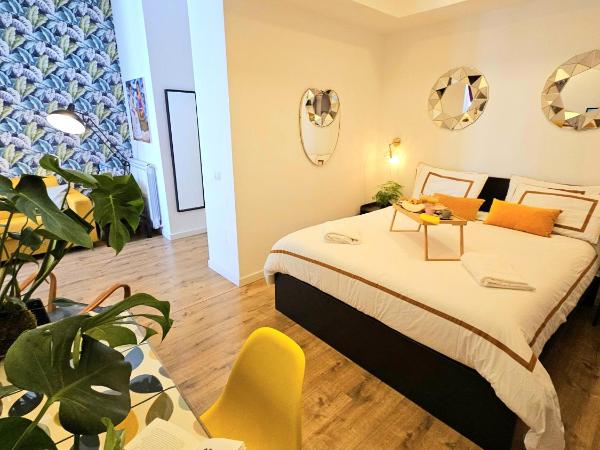 Daily Napoli - Lungomare : photo 3 de la chambre chambre quadruple deluxe