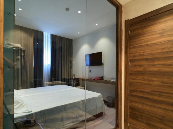 Menoir Dorsett Madrid Usera : photo 10 de la chambre chambre lits jumeaux avec salle de bains privative