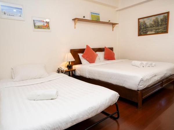 Greenery Hostel : photo 3 de la chambre chambre double deluxe avec lit d'appoint