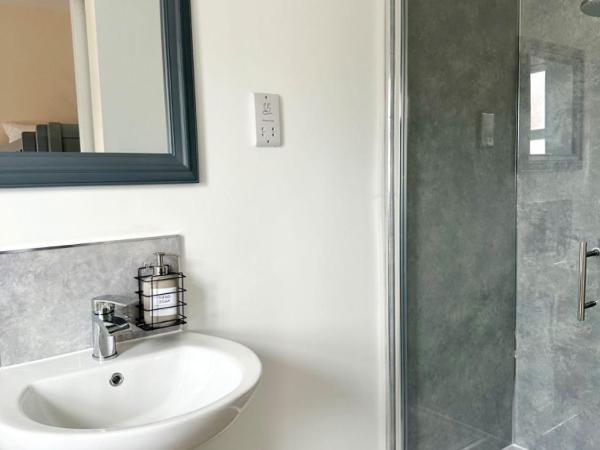 Edinburgh full house : photo 4 de la chambre chambre lits jumeaux avec salle de bains privative