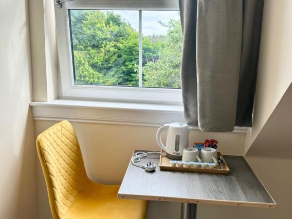 Edinburgh full house : photo 2 de la chambre chambre double - vue sur jardin