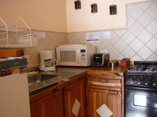 Apart Hotel Bungalows Los Cipresales : photo 1 de la chambre appartement 1 chambre - vue sur lac