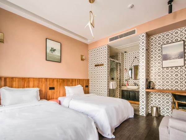 Suzhou Tree B&B - Suzhou Shushan Eco Village : photo 1 de la chambre chambre double avec patio