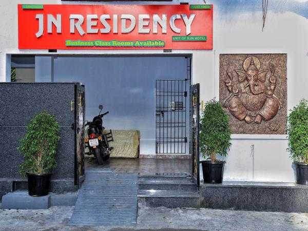 JN Residency Perungudi : photo 3 de la chambre chambre lits jumeaux standard