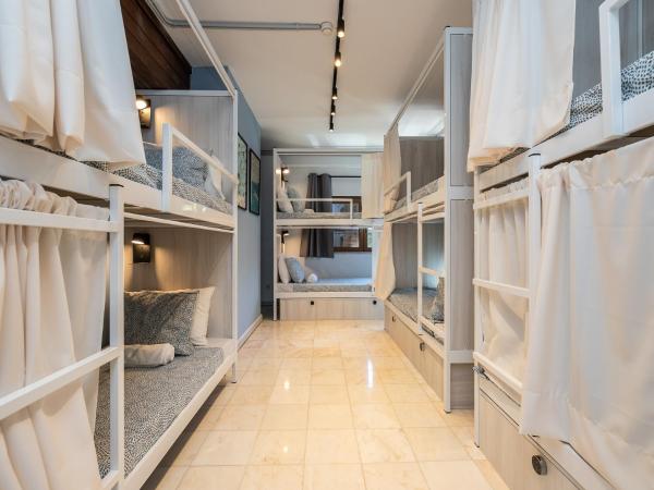 Walk in Hostel Faro Airport : photo 5 de la chambre lit simple dans dortoir pour femmes