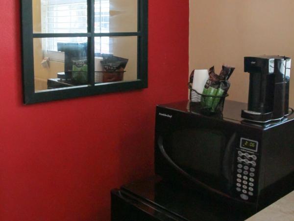 Haven Hotel - Fort Lauderdale Airport : photo 2 de la chambre chambre standard lit queen-size