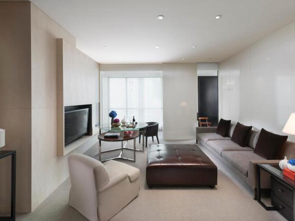 Mandarin Oriental, Guangzhou - Registration Counter and Free Shuttle Bus Available during Canton Fair Period : photo 5 de la chambre suite exécutive lit king-size