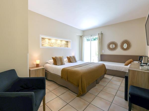 Le Saint Erasme, Hotel Eco Friendly : photo 4 de la chambre chambre triple classique avec patio