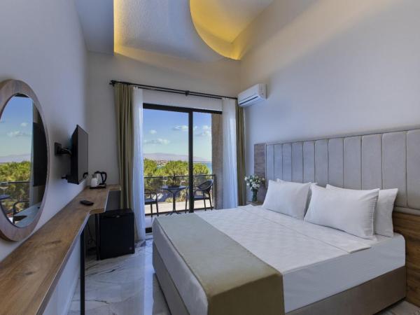 Sun Pearl Resort Çeşme : photo 3 de la chambre chambre double deluxe - vue sur mer