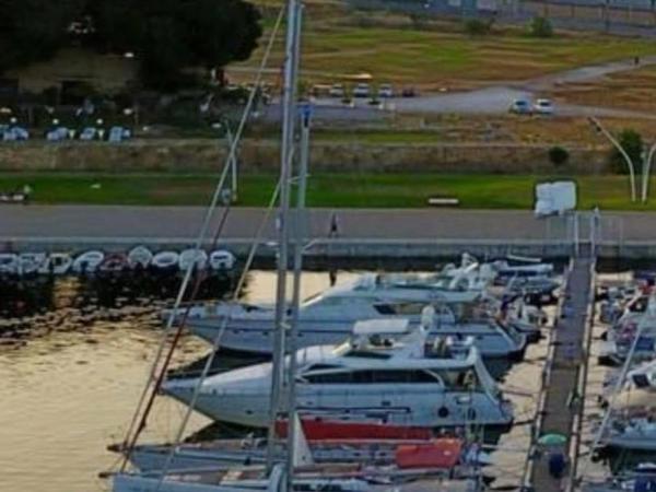 Yacht molo trapezioidale : photo 1 de la chambre mobile home