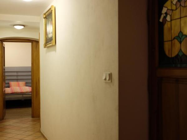 Academus Pub & Guest House : photo 7 de la chambre chambre double