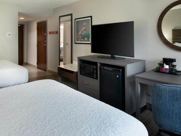 Hampton Inn Northwood : photo 6 de la chambre chambre avec 2 lits queen-size - adaptée aux personnes malentendantes - non-fumeurs