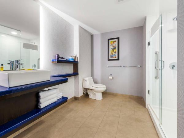 GLō Best Western Kanata Ottawa West : photo 5 de la chambre suite lit king-size