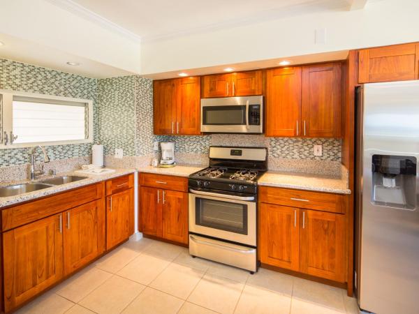 Castle Waikīkī Shore : photo 3 de la chambre suite 1 chambre