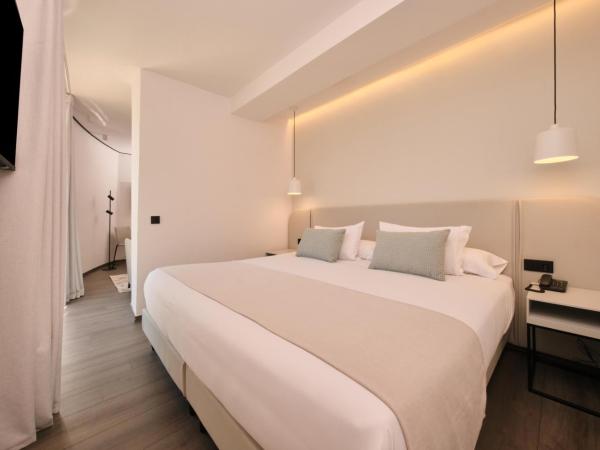 1881 Madrid Ventas Hotel : photo 2 de la chambre chambre familiale