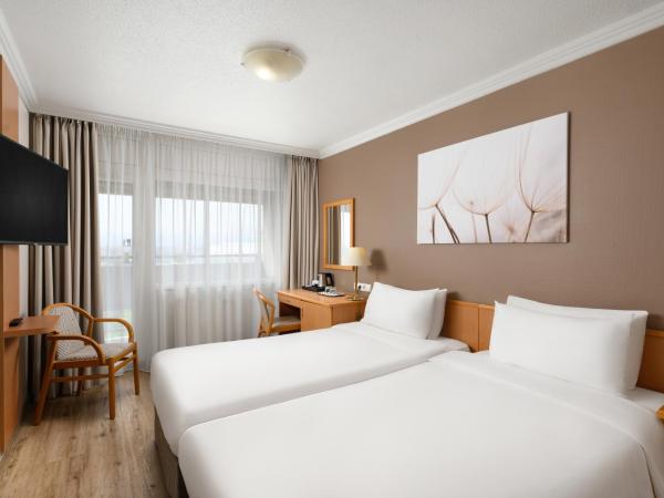 Danubius Hotel Arena : photo 1 de la chambre chambre lits jumeaux supérieure