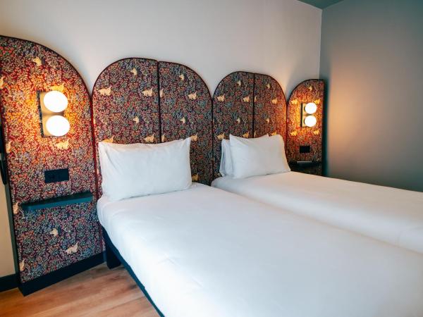 Ibis Styles Madrid Centro Maravillas : photo 8 de la chambre standard room with 2 single beds