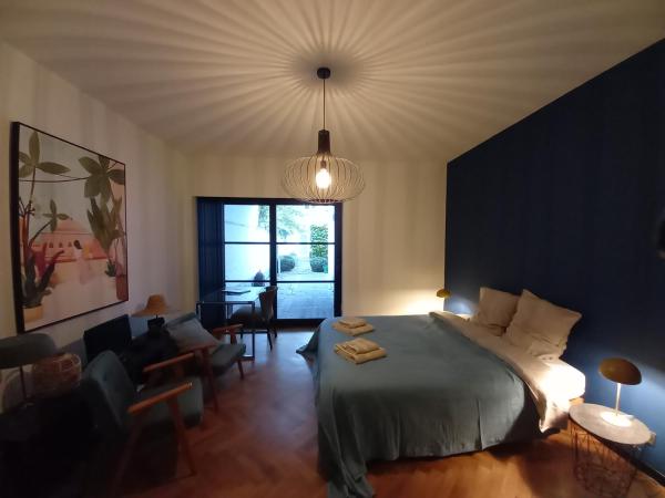 B&B The Street Lodge : photo 1 de la chambre chambre double avec terrasse