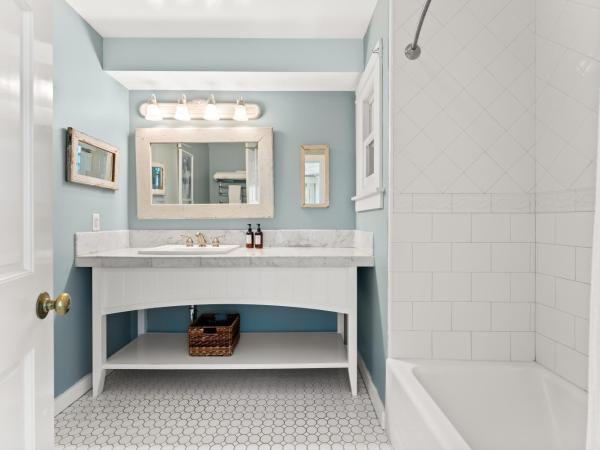 Channel Road Inn, A Four Sisters Inn : photo 7 de la chambre chambre lit king-size