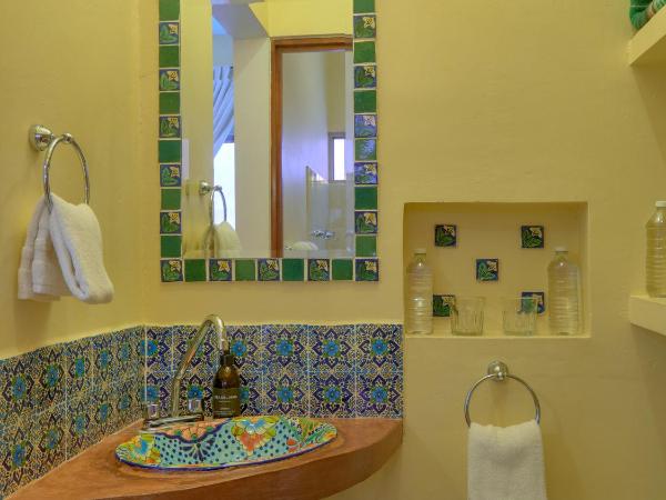 Casa Del Maya Bed & Breakfast : photo 4 de la chambre chambre avec 2 grands lits queen-size 