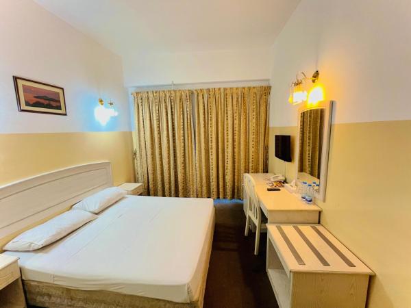 Queens Hotel : photo 6 de la chambre chambre double standard