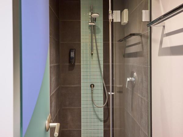 Generator Berlin Alexanderplatz : photo 5 de la chambre chambre familiale