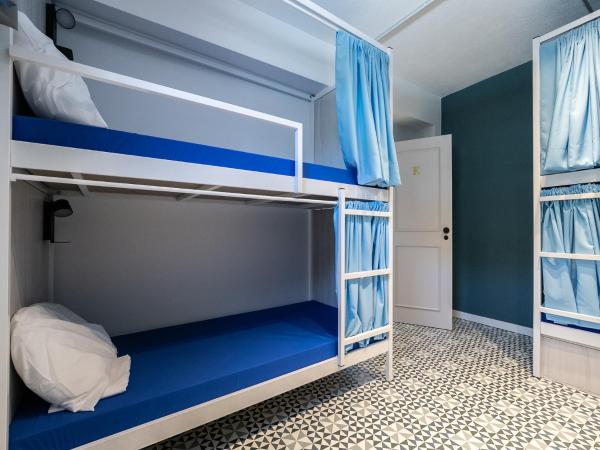 Walk in Hostel Faro Airport : photo 3 de la chambre chambre familiale