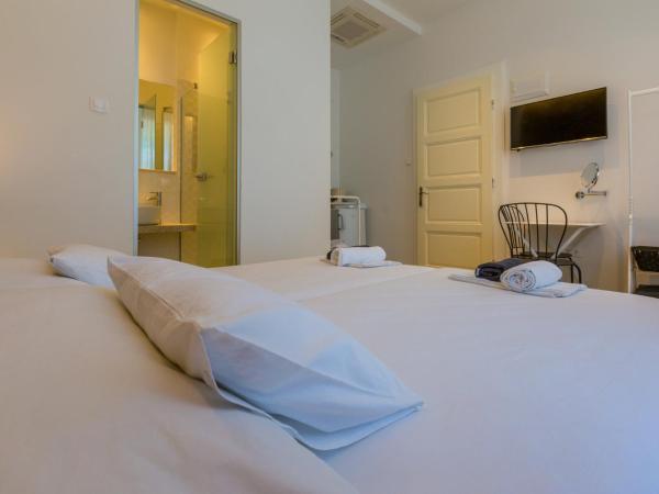 VILLA ERIKA : photo 3 de la chambre studio avec lit queen-size