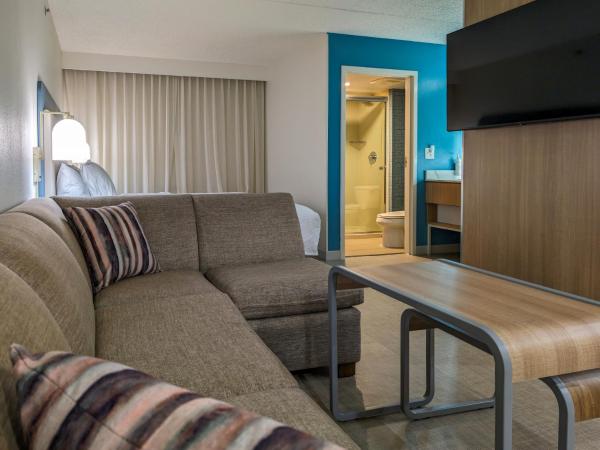 Homewood Suites by Hilton Oklahoma City Airport : photo 5 de la chambre studio lit king-size avec cuisine