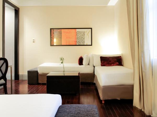 Savoy Hotel : photo 9 de la chambre chambre quadruple premium