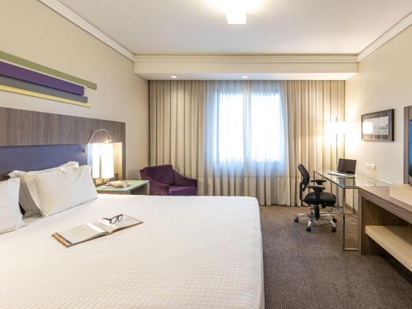 Grand Mercure Curitiba Rayon : photo 10 de la chambre chambre lit queen-size deluxe