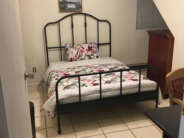 West coast guesthouse : photo 7 de la chambre chambre double avec salle de bains commune