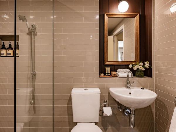 Hadley's Orient Hotel : photo 4 de la chambre superior room + book parking for only $5