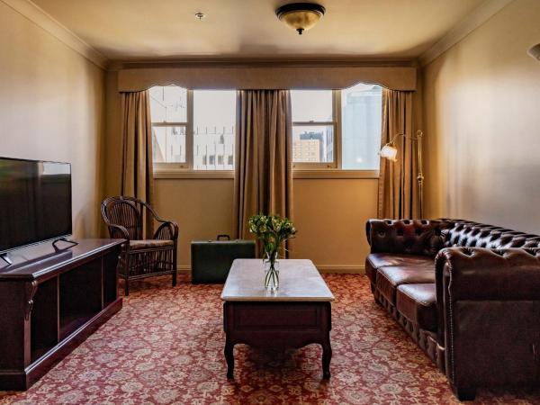 Hadley's Orient Hotel : photo 2 de la chambre executive suite + book parking for only $5