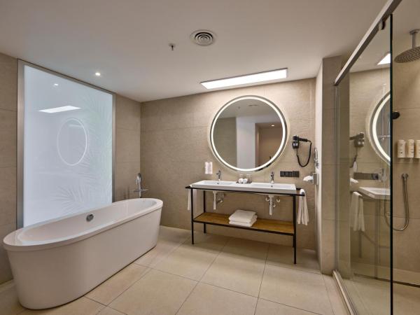 Riu Palace Mauritius - All Inclusive - Adults Only : photo 4 de la chambre suite avec accès direct à la piscine - club Élite