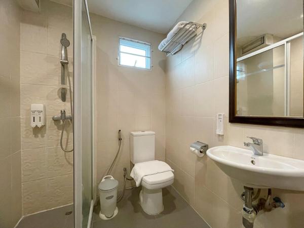 Arawana Express Chinatown : photo 6 de la chambre chambre lits jumeaux de luxe avec fenêtre