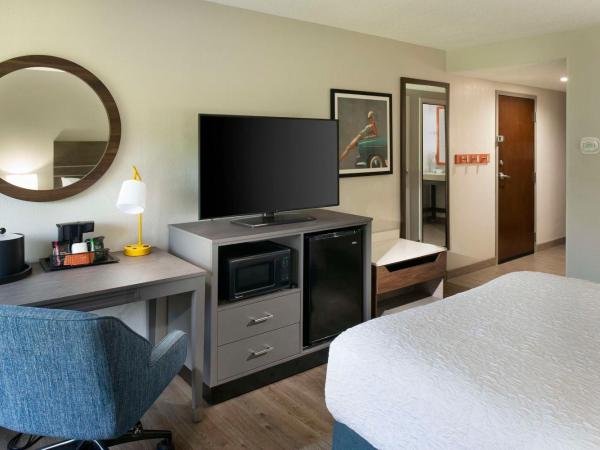 Hampton Inn Northwood : photo 1 de la chambre queen suite with accessible tub - mobility and hearing access/non-smoking