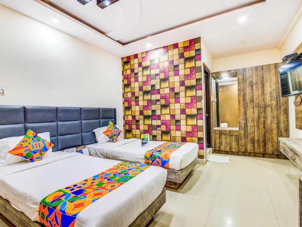 FabExpress Mayuri Residency : photo 2 de la chambre chambre deluxe